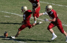 IM电竞app-蒂姆巅峰对决，Doinb与30激战利物浦分钟，高光表现胜负难料！